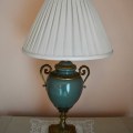 DL04. Brass and porcelain urn-shaped table lamp. 
